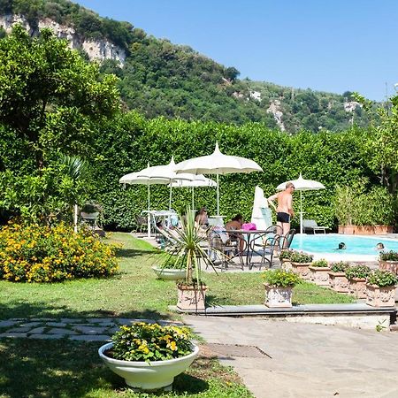 Casa Sorrento, Immerso Nel Verde A Pochi Passi Dal Centro Kültér fotó